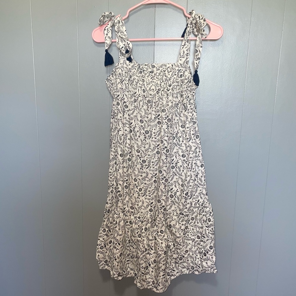 Old Navy Cream and Navy Floral Sleeveless Dress Small